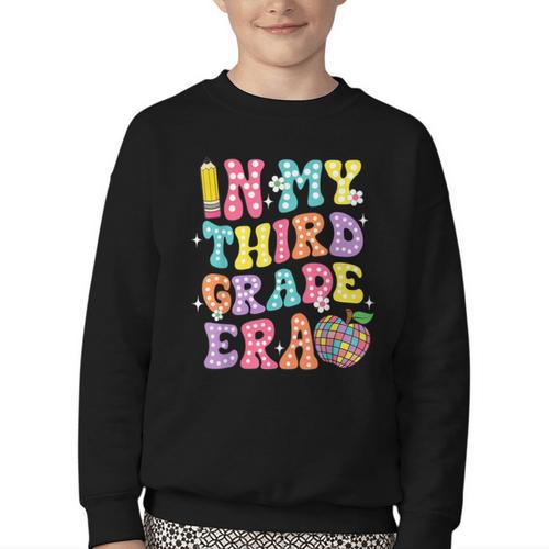 Retro Groovy In My Third Grade Era First Day Back To School Youth Crewneck Sweatshirt - Savourry
