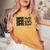 Super Mom、Super Wife、Super Tired、 Mother's Day レディースオーバーサイズコンフォートTシャツ Mustard