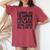 Somewhere Over The Rainbow-メンズ レディース キッズ バタフライ レディースオーバーサイズコンフォートTシャツ Crimson Somewhere Over The Rainbow-メンズ レディース キッズ バタフライ レディースオーバーサイズコンフォートTシャツ Crimson