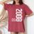 18歳の男の子、女の子、18 歳の誕生日プレゼント、限定版 2008 レディースオーバーサイズコンフォートTシャツ Crimson 18歳の男の子、女の子、18 歳の誕生日プレゼント、限定版 2008 レディースオーバーサイズコンフォートTシャツ Crimson
