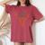 Jaegermeister Meister Deer Family Dad Mum Cheeky レディースオーバーサイズコンフォートTシャツ Crimson