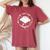 こぎみゅん 花輪 【バレンタインギフトにおすすめ!】 レディースオーバーサイズコンフォートTシャツ Crimson こぎみゅん 花輪 【バレンタインギフトにおすすめ!】 レディースオーバーサイズコンフォートTシャツ Crimson