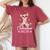 チワワの所有者のためのかわいいチワワのママサングラスの花 レディースオーバーサイズコンフォートTシャツ Crimson チワワの所有者のためのかわいいチワワのママサングラスの花 レディースオーバーサイズコンフォートTシャツ Crimson