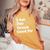 I Am Day Drunk Goodir Drinking Drunk ユーモア レディースオーバーサイズコンフォートTシャツ Mustard
