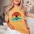 Save The Bees レトロスタイル 気候変動ave The Queen レディースオーバーサイズコンフォートTシャツ Mustard