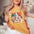 Waifu セクシー アニメ キス 女の子 角 日本の漫画風 レディースオーバーサイズコンフォートTシャツ Mustard