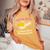 残念な女の子私はバナナが好き ゲイデート レディースオーバーサイズコンフォートTシャツ Mustard 残念な女の子私はバナナが好き ゲイデート レディースオーバーサイズコンフォートTシャツ Mustard