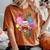 Just A Girl Who Loves Candy、レインボースイーツテスターギフト レディースオーバーサイズコンフォートTシャツ Yam Just A Girl Who Loves Candy、レインボースイーツテスターギフト レディースオーバーサイズコンフォートTシャツ Yam