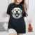 女性と男性のためのグレート ピレニーズ犬の顔のアート デザイン レディースオーバーサイズコンフォートTシャツ 黒
