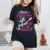 面白いギタリストの言葉 決して過小評価しない A Girl With A Bass レディースオーバーサイズコンフォートTシャツ 黒 面白いギタリストの言葉 決して過小評価しない A Girl With A Bass レディースオーバーサイズコンフォートTシャツ 黒