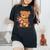 面白い花のテディベアコスチューム。 レディースオーバーサイズコンフォートTシャツ 黒 面白い花のテディベアコスチューム。 レディースオーバーサイズコンフォートTシャツ 黒