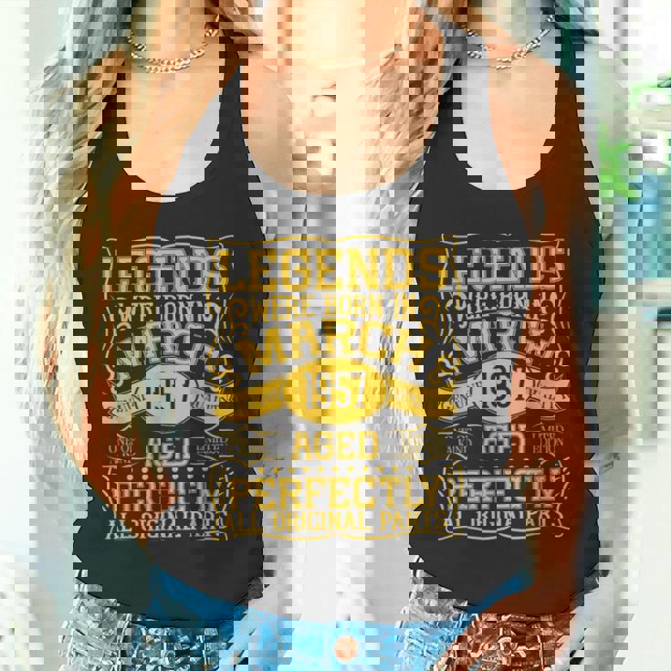 69歳の誕生日伝説は1957年3月に誕生しました。 タンクトップ