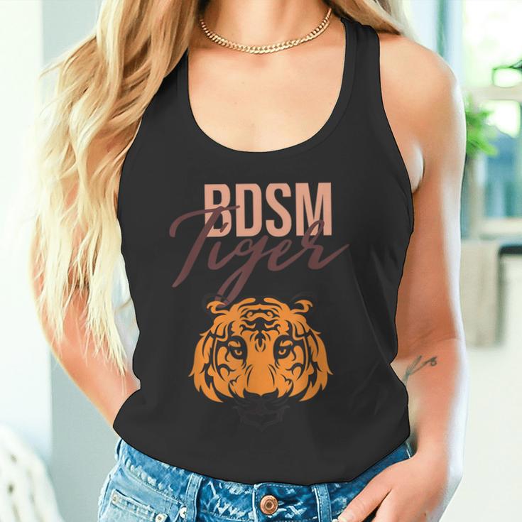 Bdsmインストラクタータイガーマスターボンデージギフト。 タンクトップ