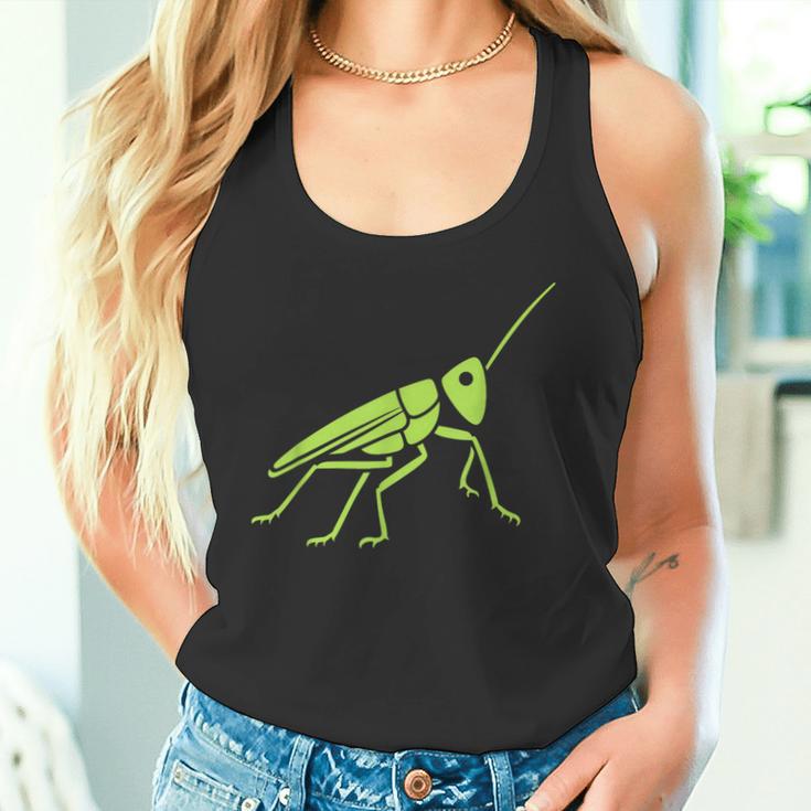 Grasshopper ミニマリストのバッタかわいい昆虫小さなバッタ タンクトップ