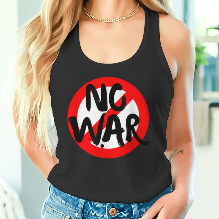 No War、アンチウォーデーストップサイン、スプレーペイント、No War。 タンクトップ