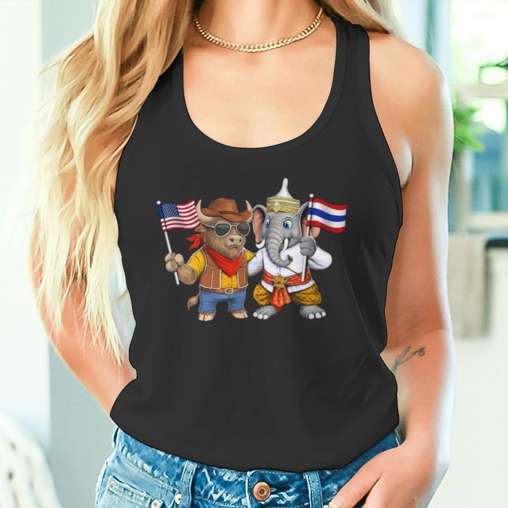 アメリカ・タイ国旗 誇り高いタイ系アメリカ人のルーツ タイ系アメリカ人の遺産 長袖tシャツ タンクトップ
