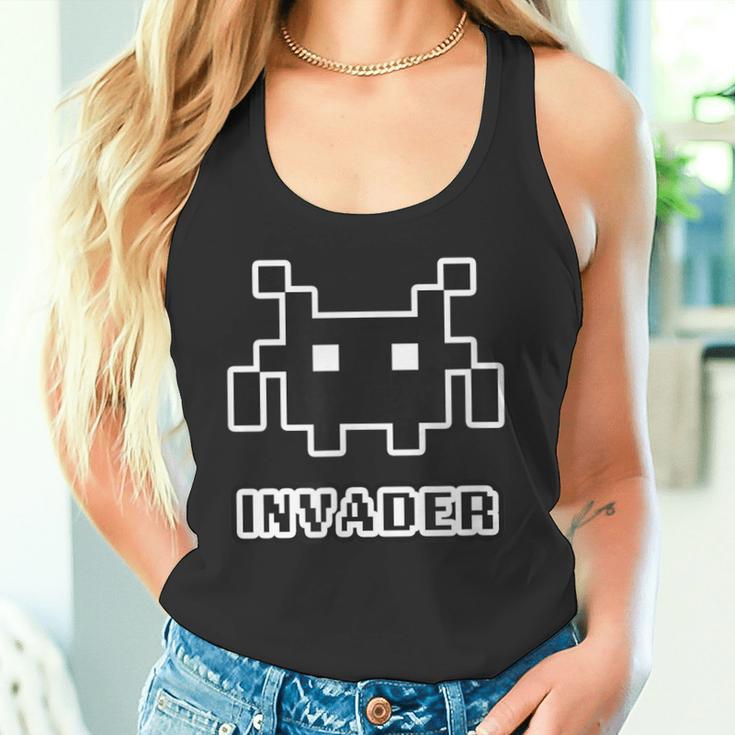 インベーダー Invader【Gamers ゲーマーズ】レトロ ゲーム ドット絵 文字 面白い かわいい タンクトップ
