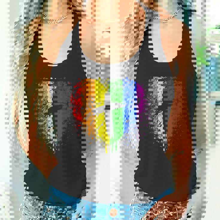 クロスのあるレインボー ハート、キリスト教の宗教的なゲイ プライド タンクトップ