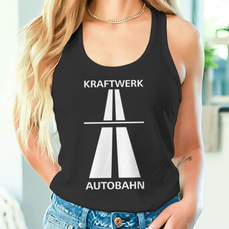 ドイツでの楽しい高速運転のためのクラフトワークアウトバーン 長袖tシャツ タンクトップ