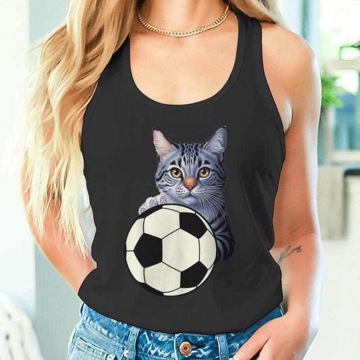 面白い猫サッカーボールグラフィック子猫のスポーツ愛好家のコスチューム タンクトップ
