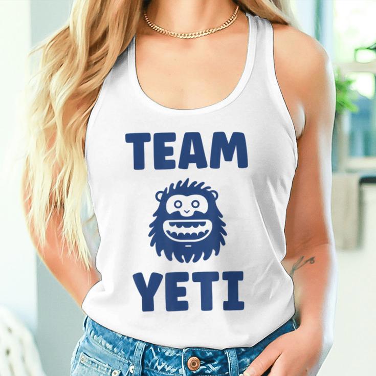野獣のイエティ 忌まわしい雪だるまのユーモア 私はイエティが大好き Team Yeti タンクトップ