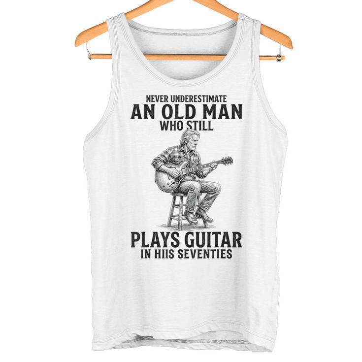 Never Underestimate An Old Man Who Who Guitar タンクトップ