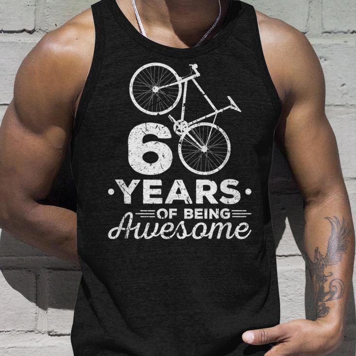 60 Years Of Being Awesome ロードバイク・サイクリングバイシクル タンクトップ 彼への贈り物