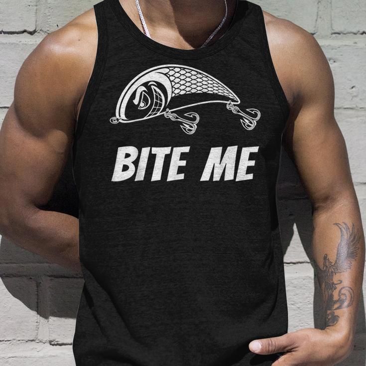 Bite Me フィッシングルアー グラフィックイメージ スカル フィッシュ スケルトン メンズ タンクトップ 彼への贈り物