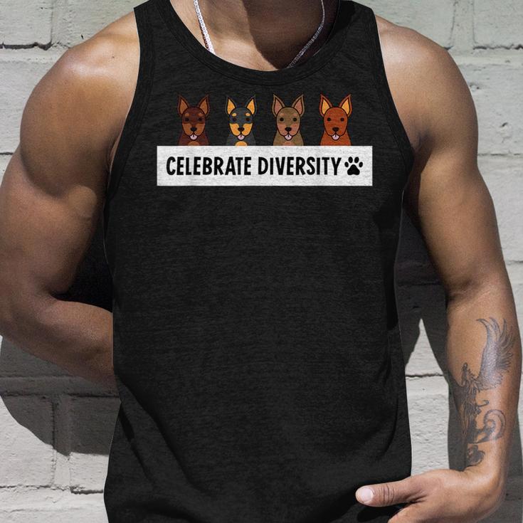 Celebrate Diversity ミニチュアピンシャー犬 タンクトップ 彼への贈り物