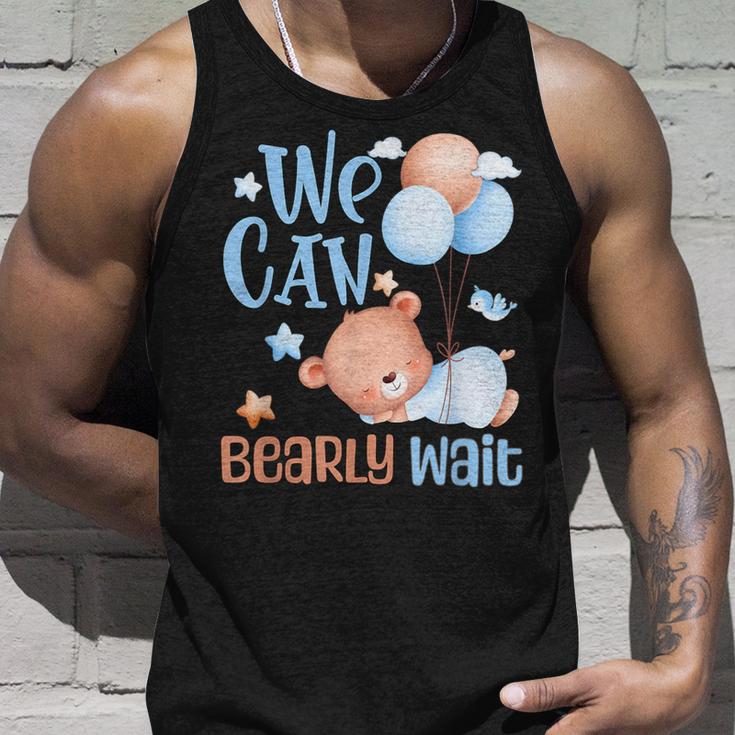 Cute We Can Bearly Wait For Gender Neutral ベビーシャワーパーティー タンクトップ 彼への贈り物