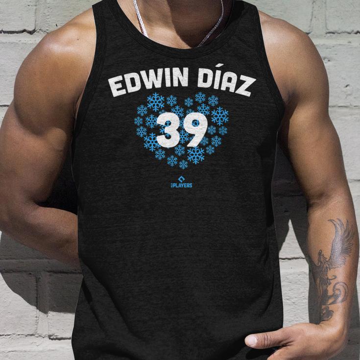 Edwin Diaz Heart New York Baseball Fansalentines タンクトップ 彼への贈り物