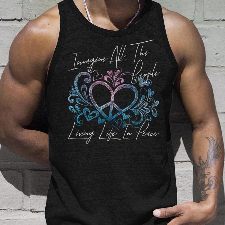 Imagine Hippie People Living Life In Peace And Love タンクトップ 彼への贈り物