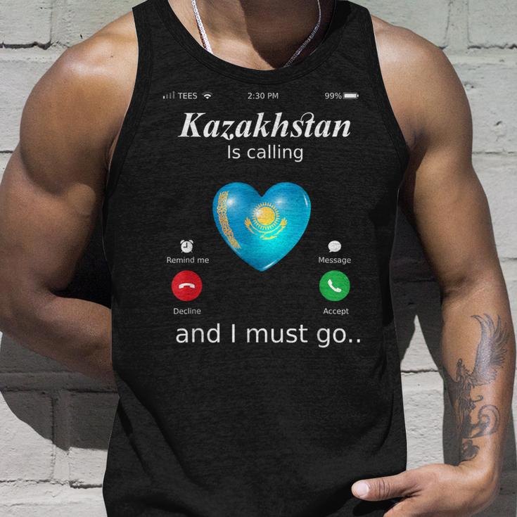Kazakhstan Ruft Und Ich Muss Gehen カザフスタン国旗tシャツ タンクトップ 彼への贈り物