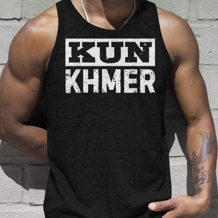 Kun Khmer Cambodia タンクトップ 彼への贈り物