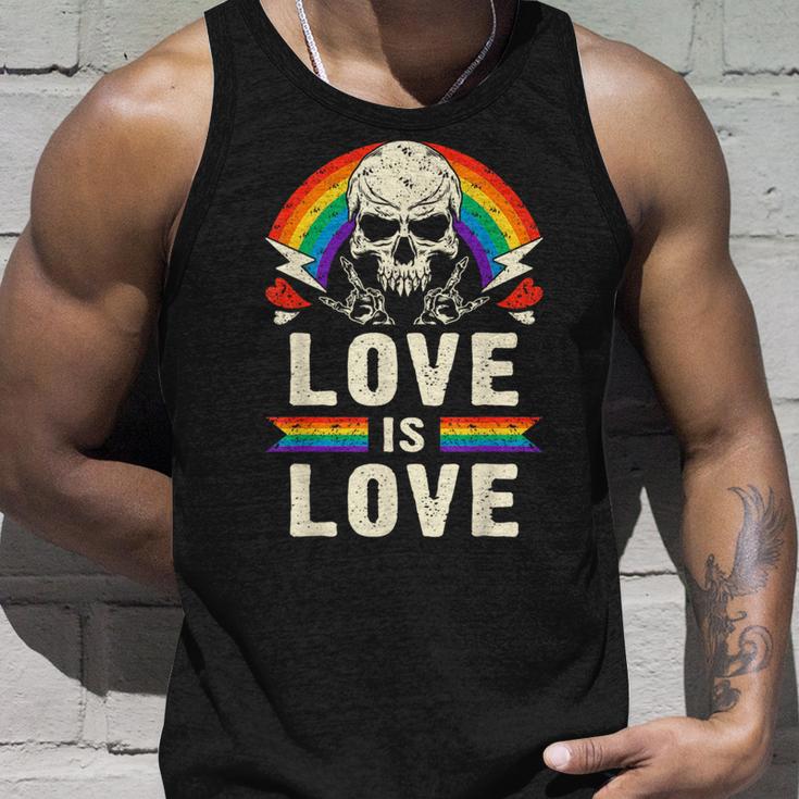 Lgbtプライド、レインボー、ハードギター音楽 タンクトップ 彼への贈り物