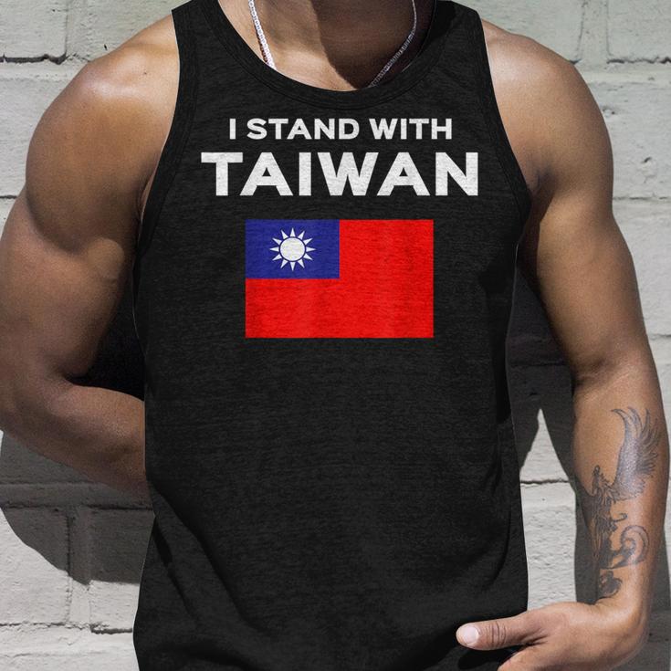 I Love Taiwan Flag Taiwanese Pride Itand With タンクトップ 彼への贈り物