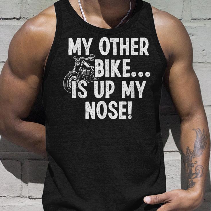 My Other Bike Is Up My Nose おもしろいびきオートバイバイカー タンクトップ 彼への贈り物