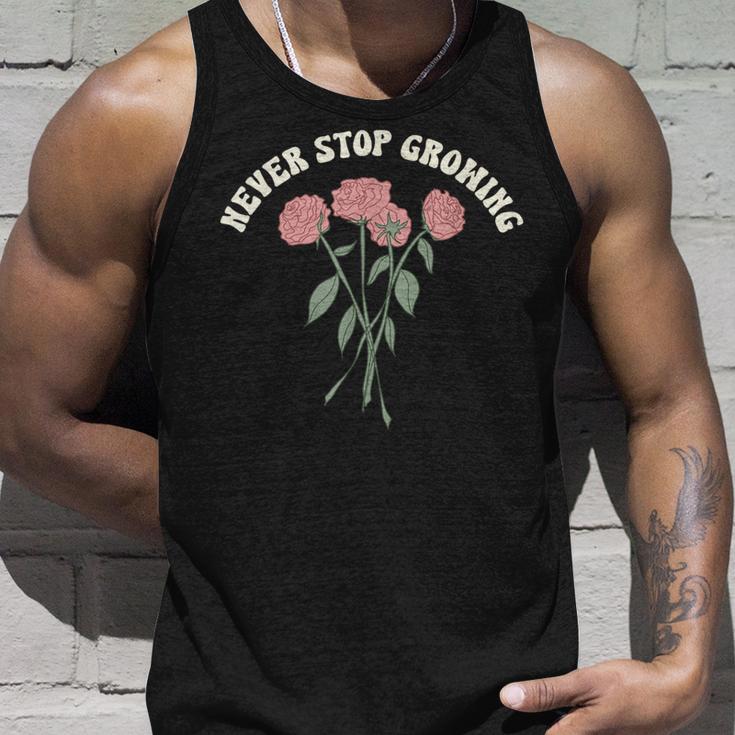 Nevertop Growing Roses タンクトップ 彼への贈り物