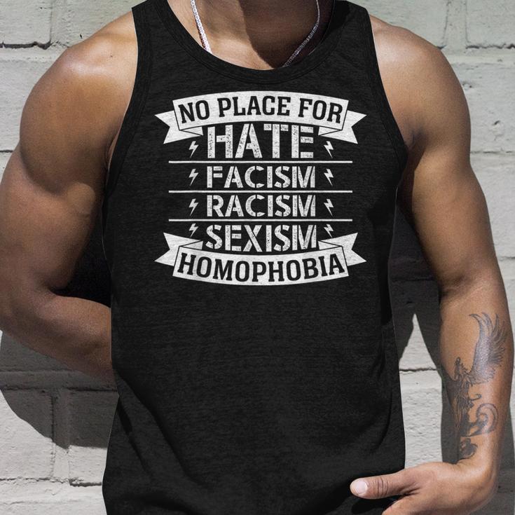 No Place For Hate Facism Racism 平等人権 タンクトップ 彼への贈り物