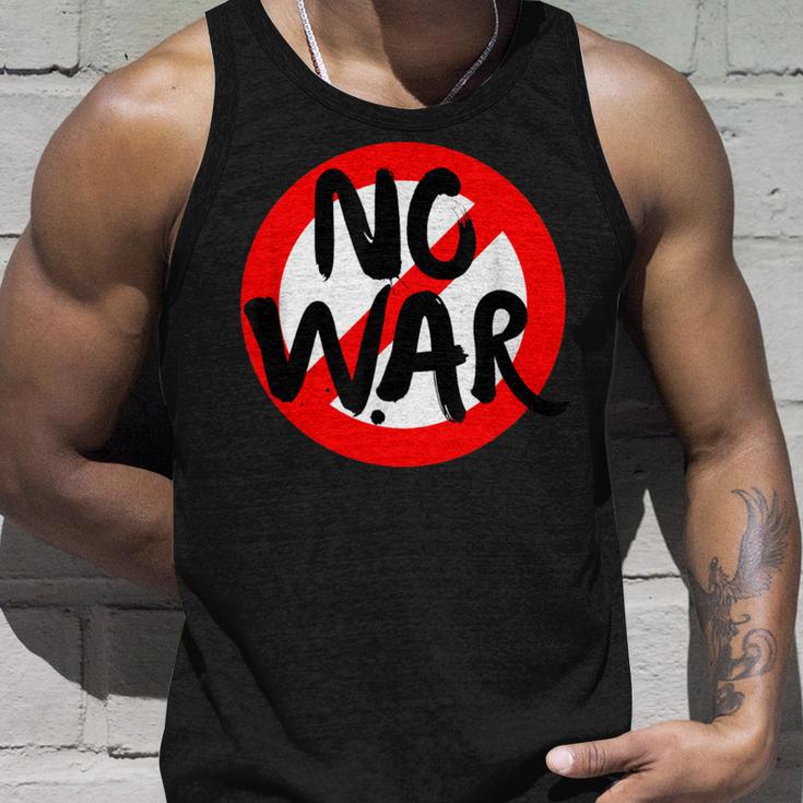 No War、アンチウォーデーストップサイン、スプレーペイント、No War。 タンクトップ 彼への贈り物
