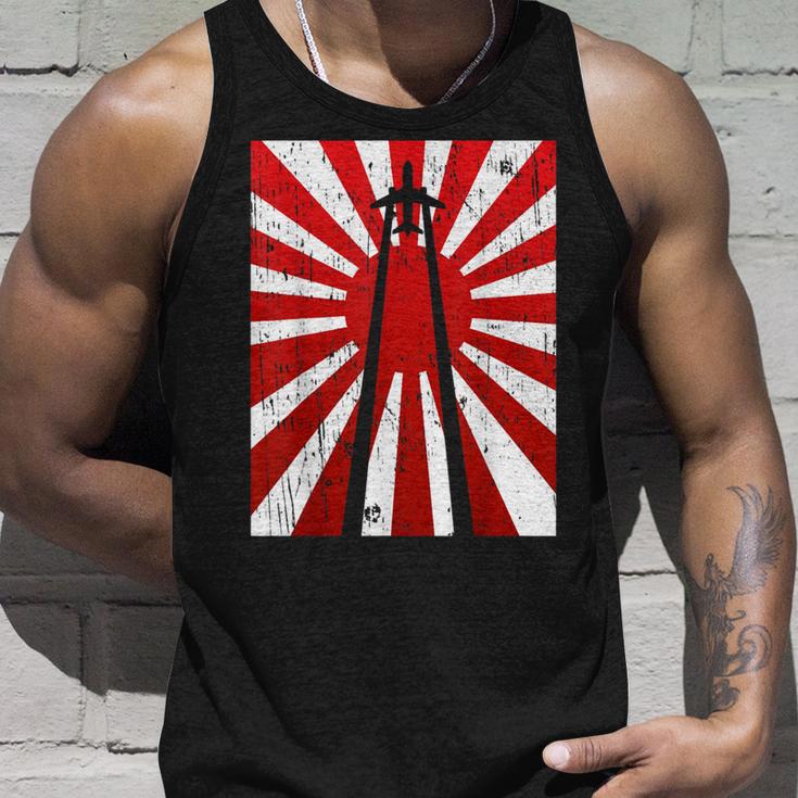 Pilot Plane Airport Air Traffic Controller Risingun Flag タンクトップ 彼への贈り物