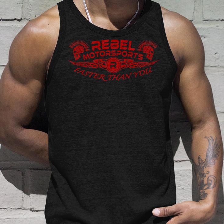 Rebel Motorsportsのスターがあなたより速く打たれた。 タンクトップ 彼への贈り物