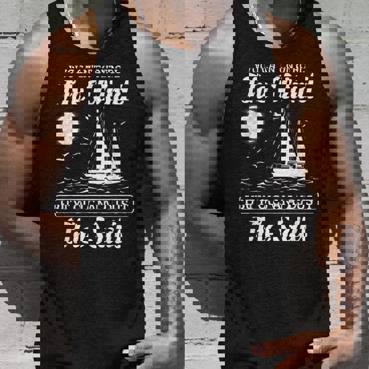 インスピレーションを与えるセーリングの引用句 航海風と帆のデザイン。 タンクトップ 彼への贈り物