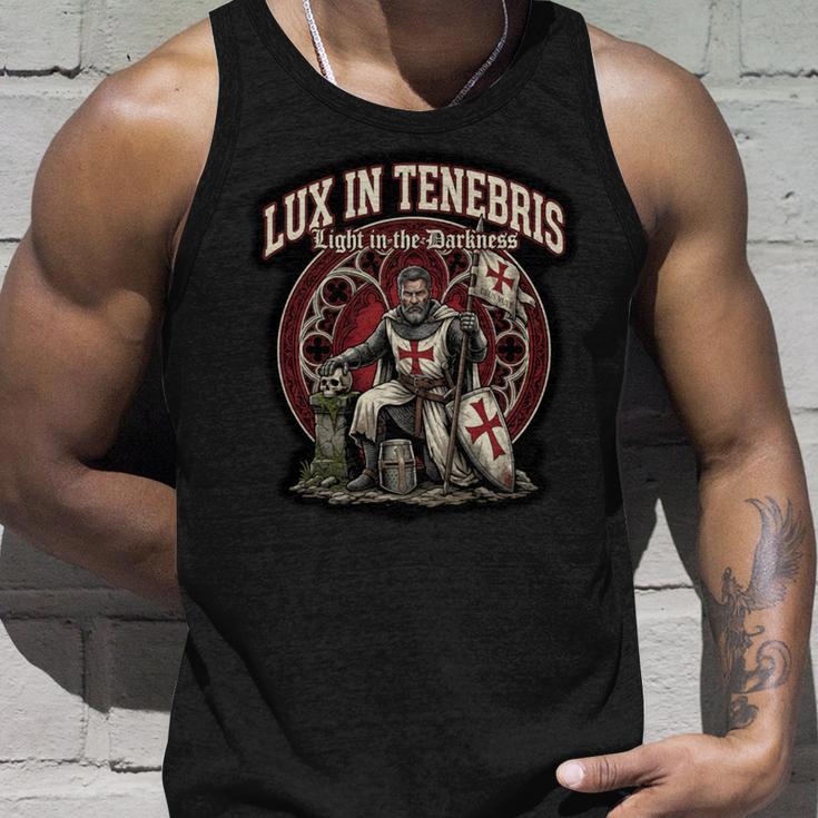 カトリック騎士団 テンプル騎士団 十字軍 十字架 ラテン 長袖tシャツ タンクトップ 彼への贈り物