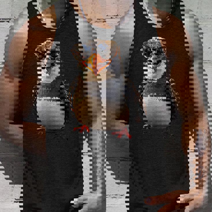 サングラスをかけたペンギン アニマル・フレンド ラブ・キュート・ペンギン タンクトップ 彼への贈り物