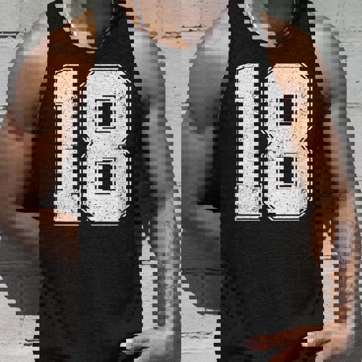 番号18シャツ、番号付き ヴィンテージ 18歳の誕生日 タンクトップ 彼への贈り物