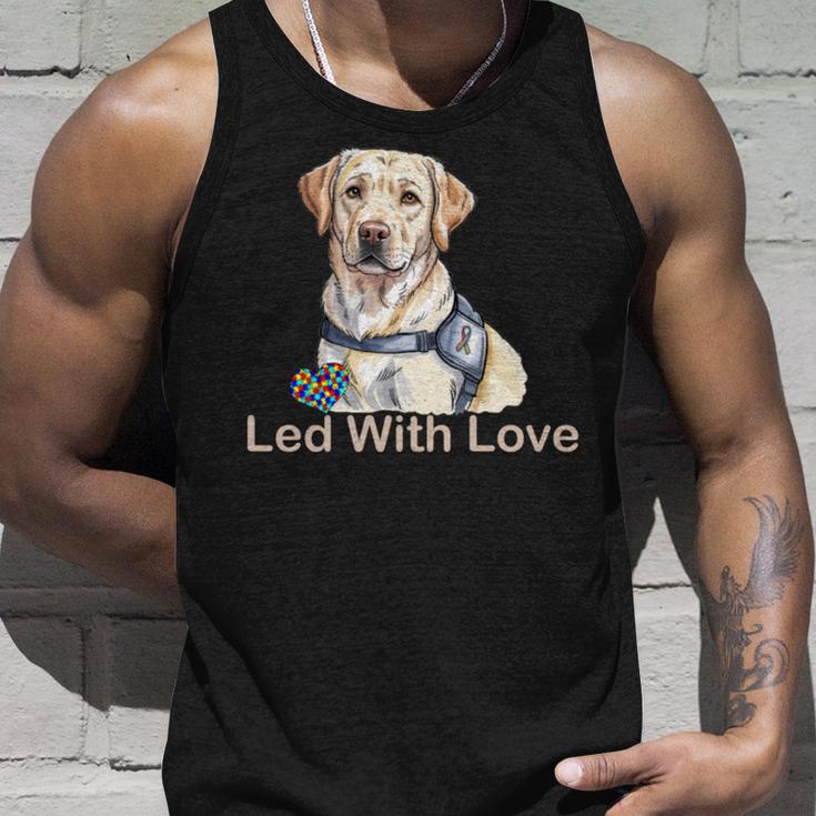自閉症啓発サポート犬ラブラドールのニューロダイバーシティ 長袖tシャツ タンクトップ 彼への贈り物