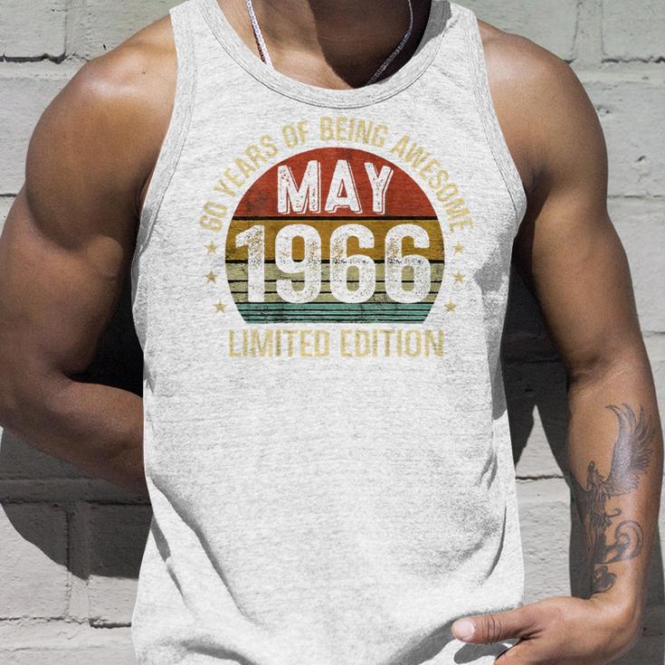 On Back 5月の誕生日 Est 1966年限定版 60Th タンクトップ 彼への贈り物