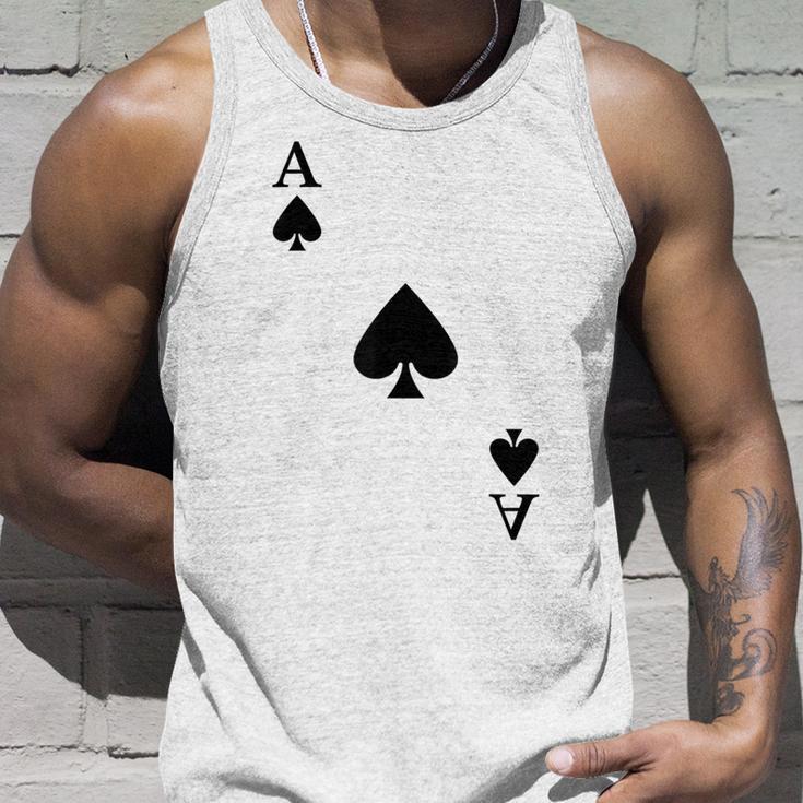 スペード、エース、カーニバル、コスチューム、ポーカー、カードプレイヤー。Poker Card タンクトップ 彼への贈り物