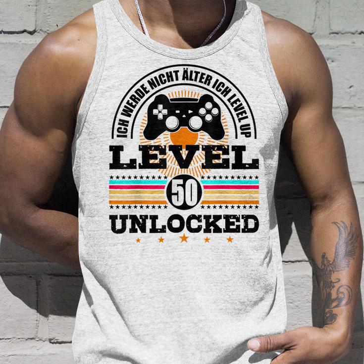 レベル50 I Will Not Older I Level Up 50Th Birthday タンクトップ 彼への贈り物